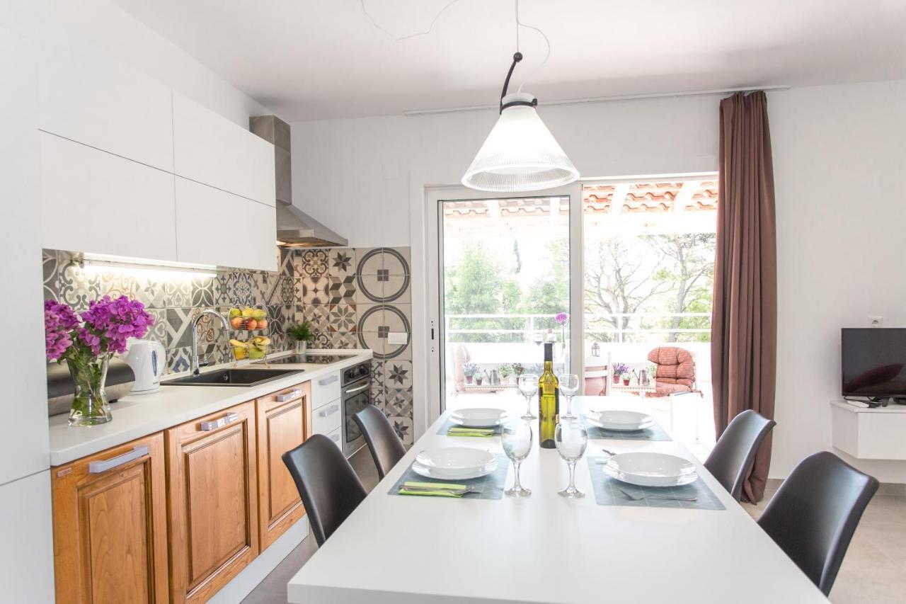Beachside Villa Marko มิลนา ภายนอก รูปภาพ