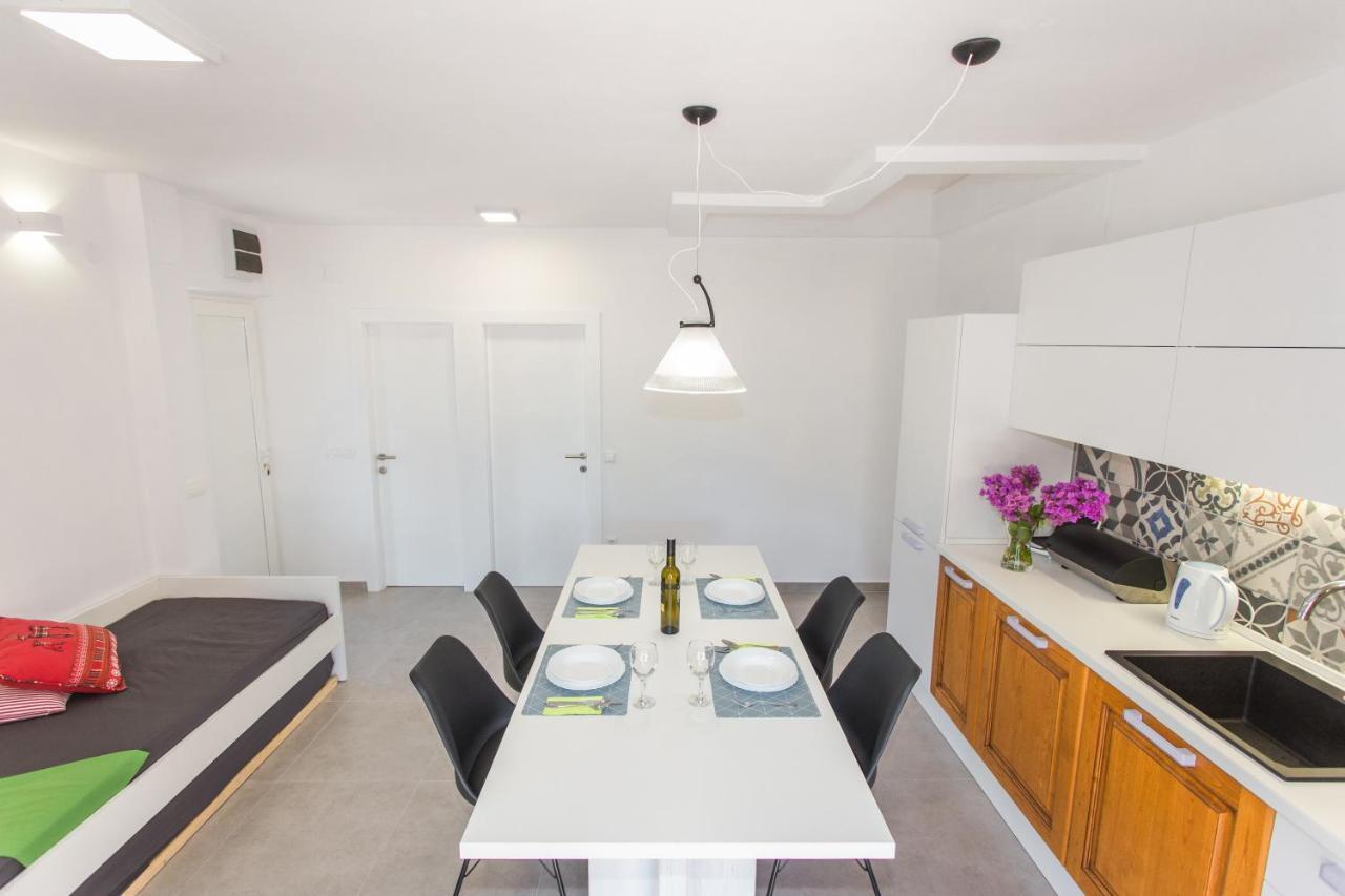 Beachside Villa Marko มิลนา ภายนอก รูปภาพ